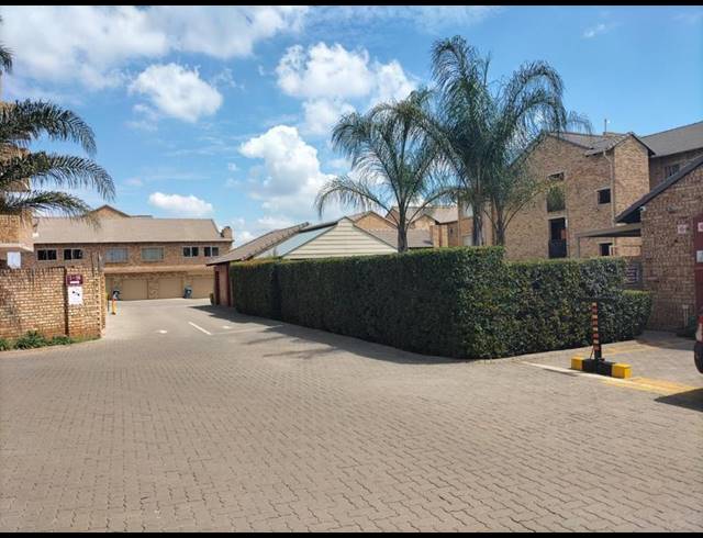 3 BEDROOM PROPERTY TO RENT IN CELTISDAL